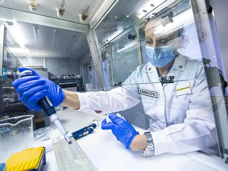 Tamponi anti-covid, a Catanzaro attiva la tensostruttura \"Drive Through\"