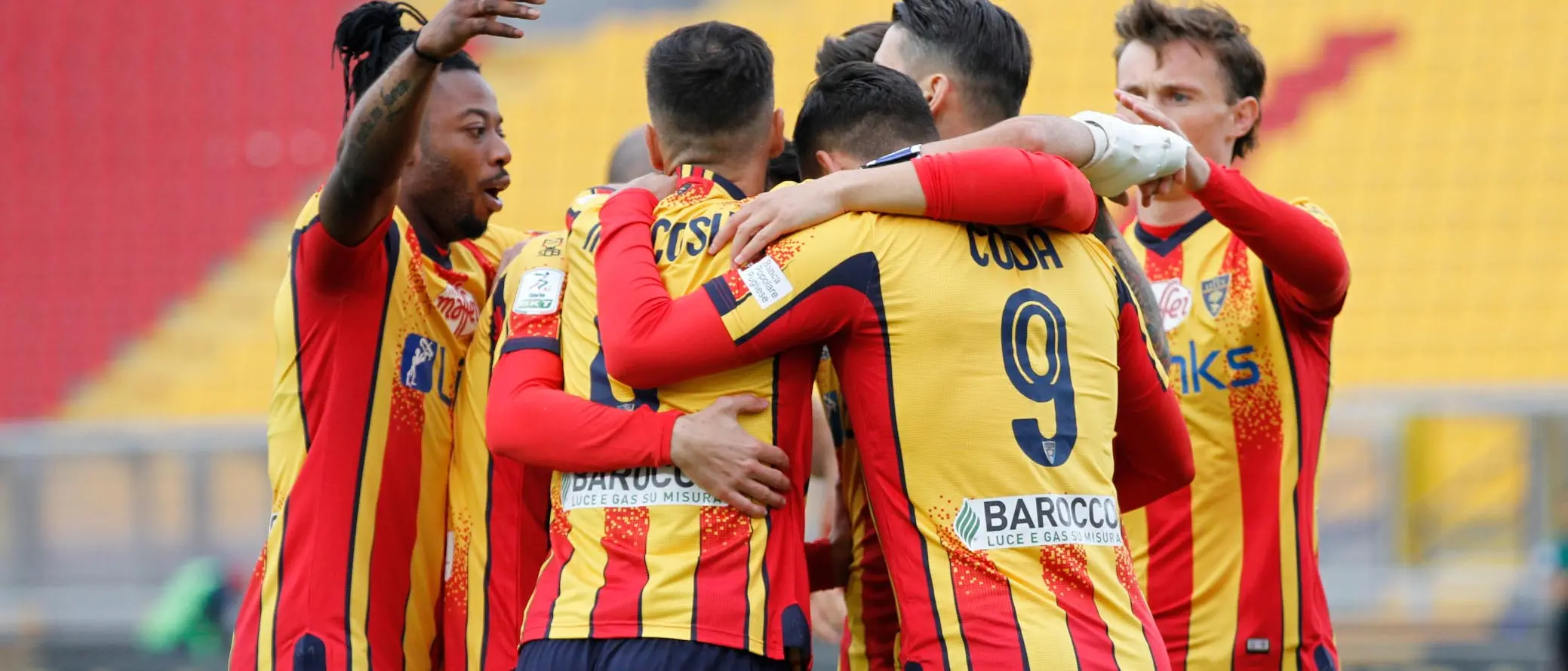 Serie B, il Lecce travolge la Reggiana. Spal: tre punti contro il Pescara