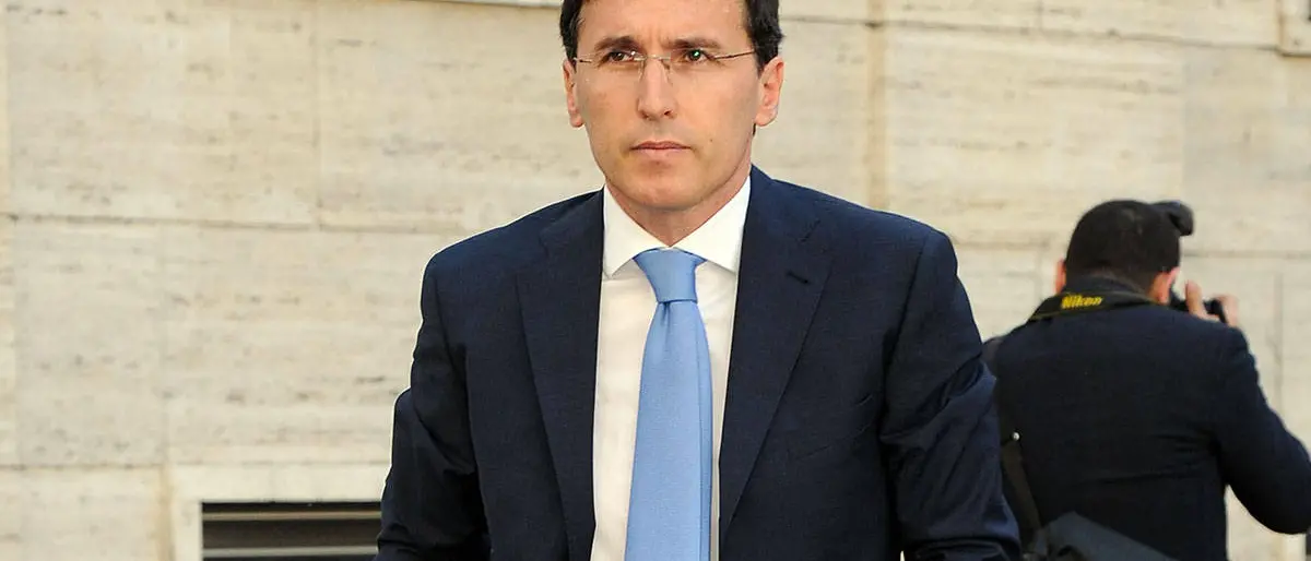 Coronavirus, Boccia: «Aprire tutto non è contemplato»