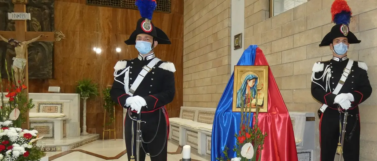 Cosenza, i carabinieri celebrano la celeste patrona dell'Arma, Maria \"Virgo Fidelis\"