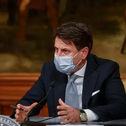 Coronavirus, Conte: «Dovrà essere un Natale più sobrio»