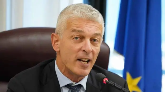 Morra: «Il servizio pubblico può intervistare il figlio di Totò Riina e non me»