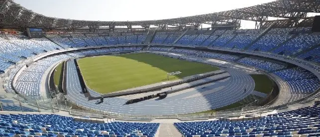 Lo stadio San Paolo verrà intitolato a Diego Armando Maradona