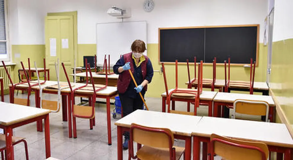 I pediatri ai sindaci della provincia di Cosenza: «Non riaprite le scuole»