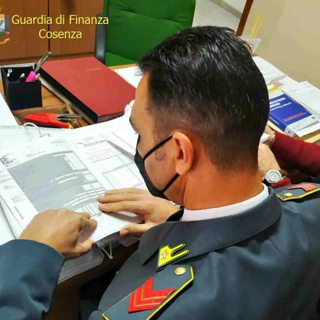 Scalea, frode fiscale: nei guai concessionaria di auto. Ecco i dettagli