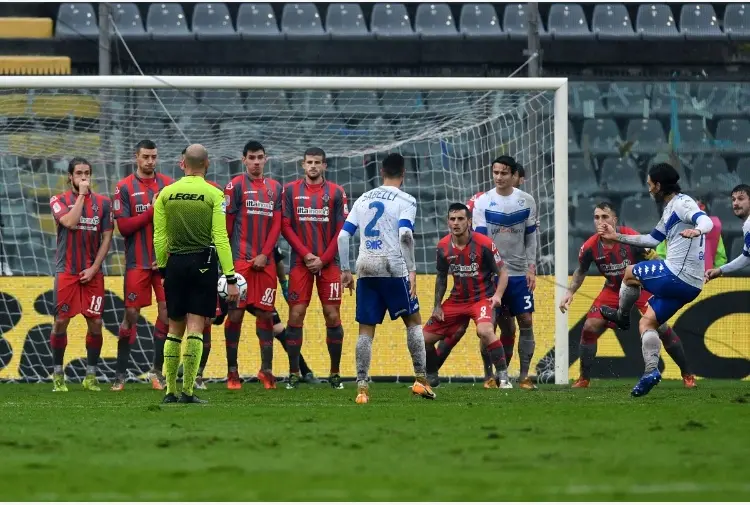 Serie B, pari tra Cremonese e Brescia. Il Pisa supera l'Ascoli