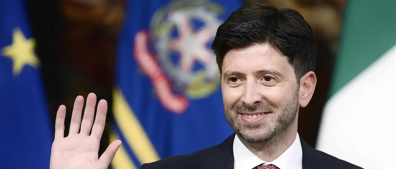 Roberto Speranza: «Partiremo con vaccino volontario»