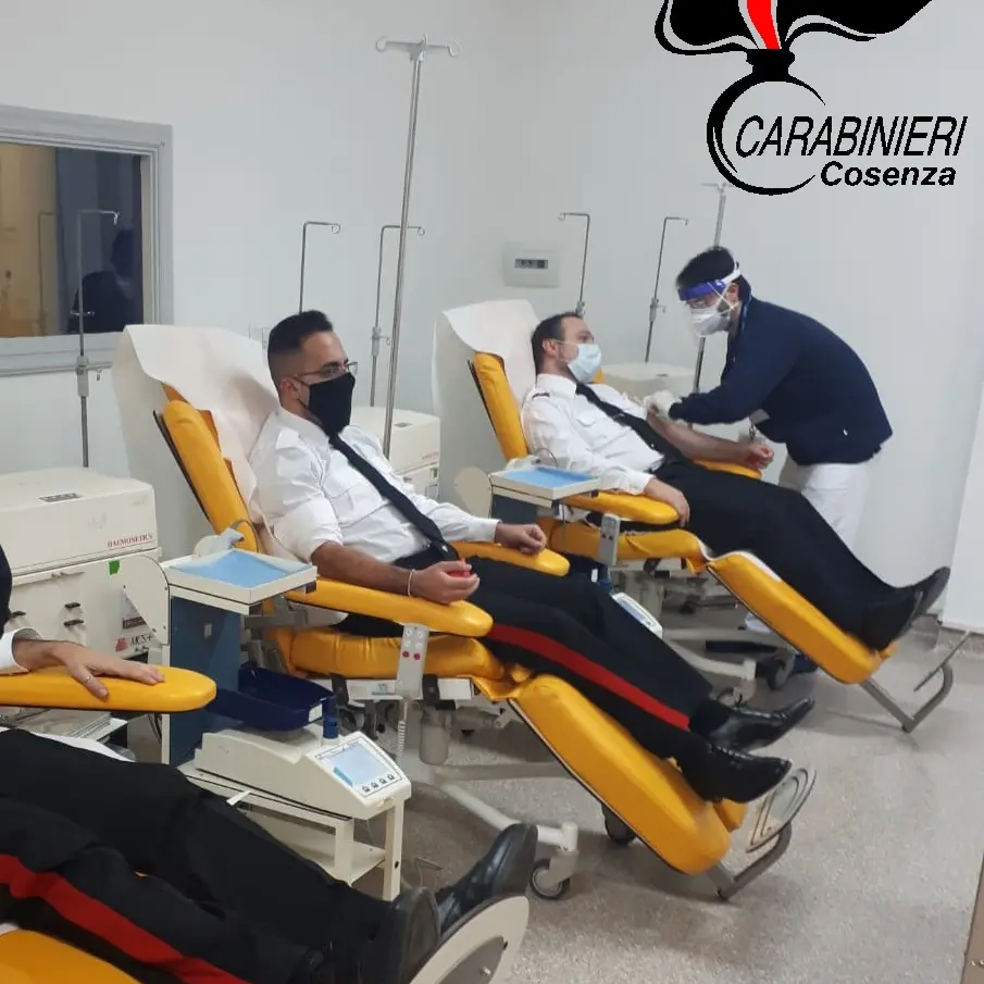 Coronavirus, i carabinieri di Rogliano donano il plasma