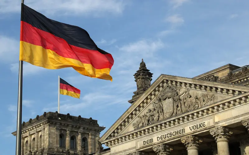 La Germania verso il lockdown: «Tutto fermo anche a Natale»