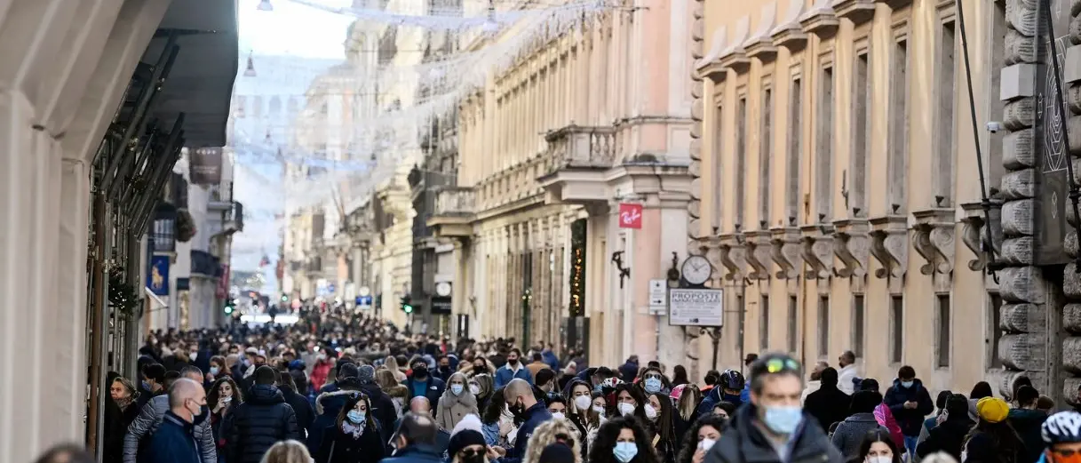 Speranza: «Nuove misure ci possono aiutare ad evitare terza ondata»