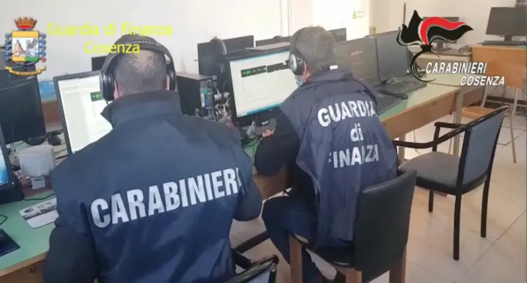 Castrovillari, usura ed estorsione: arrestate 11 persone