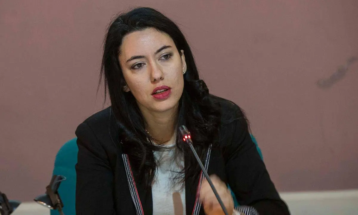 Azzolina: «La scuola riparte in presenza, nessun dubbio»