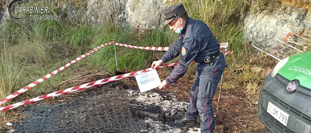 Tortora, smaltimento illecito di rifiuti: denunciato