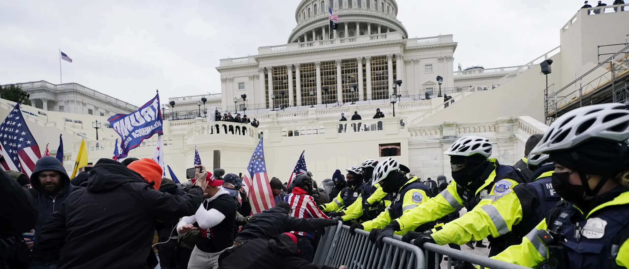 Washington, assalto al Congresso: ci sono 4 morti