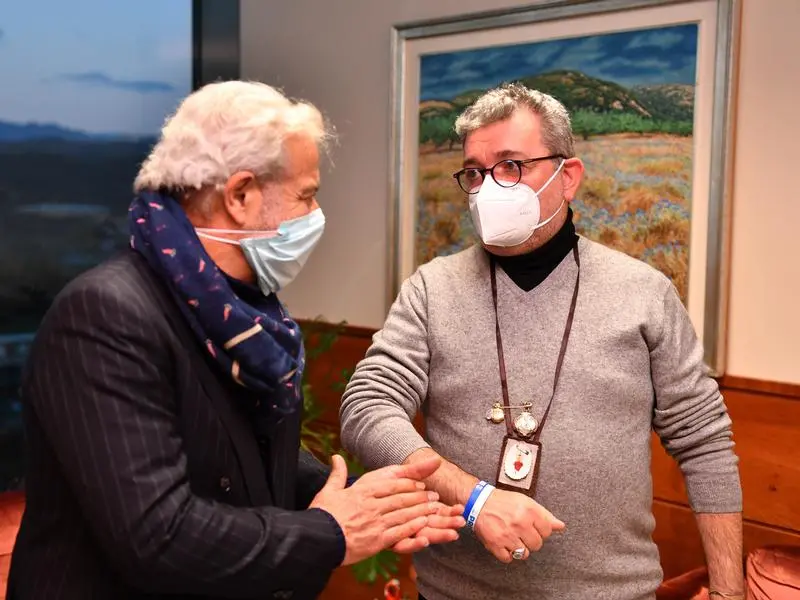 Vaccini, Spirlì al fianco di Longo: «Difensore accanito di medici e personale sanitario»