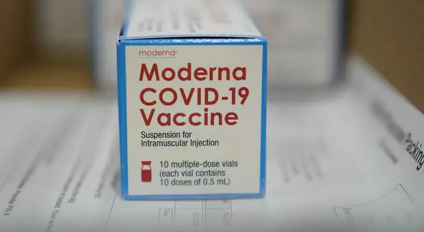 Le dosi del vaccino Moderna in arrivo a Castrovillari: le ultime