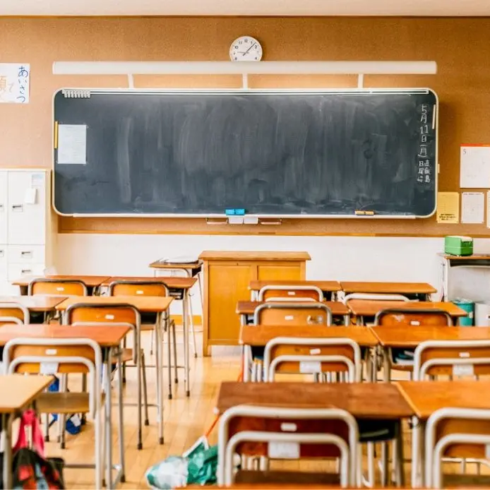 Scuola, M5S: «Parole deliranti di Spirlì che paragona la formazione a degli assembramenti»