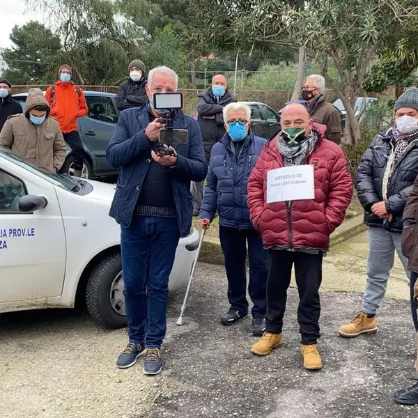 Sanità, Spirlì visita l'ex ospedale di Cariati: «Basta abbandono»