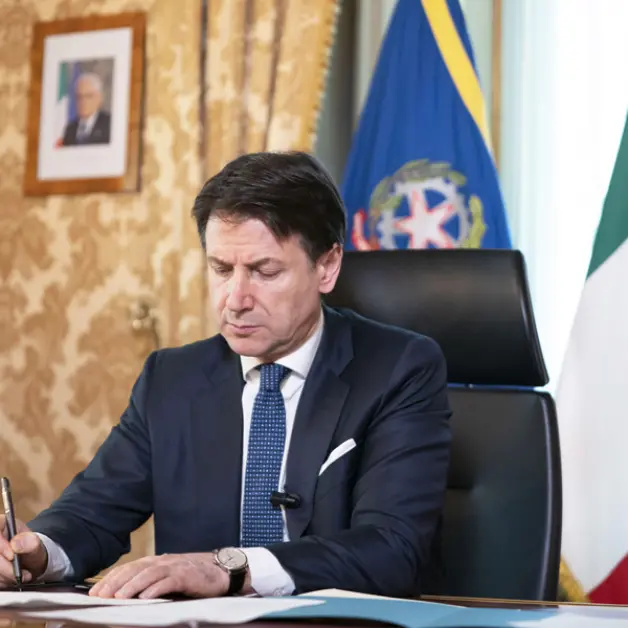 Conte firma il nuovo DPCM: ecco le tutte le misure in vigore in Italia