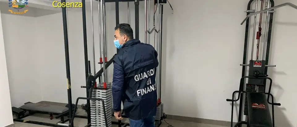 Rende e Montalto Uffugo, sospese 2 palestre e sanzionati 70 clienti