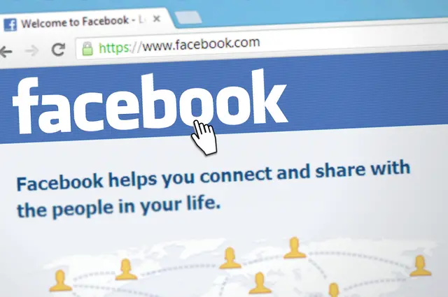 Esultò su Facebook dopo morte Santelli, prof indagata