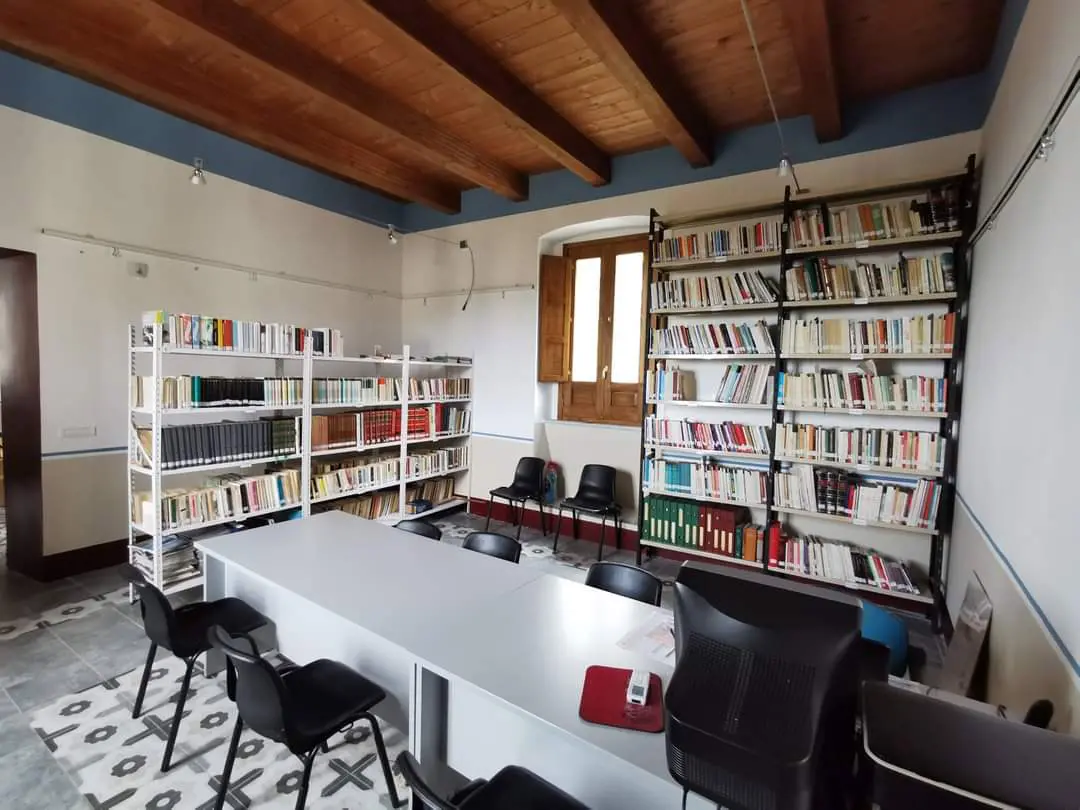Saracena, la biblioteca comunale si digitalizza e guarda al futuro