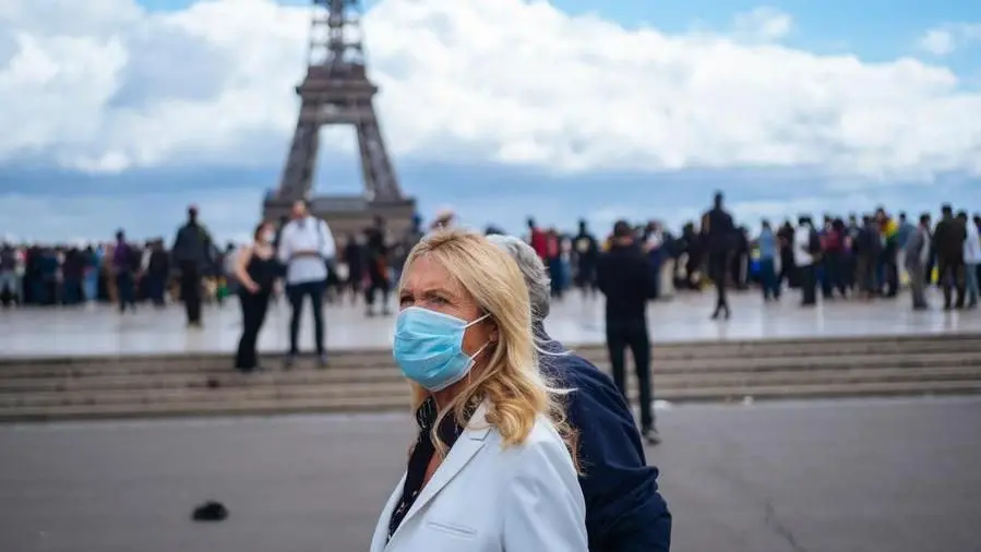 Il Covid non rallenta, Francia e Germania verso nuove strette