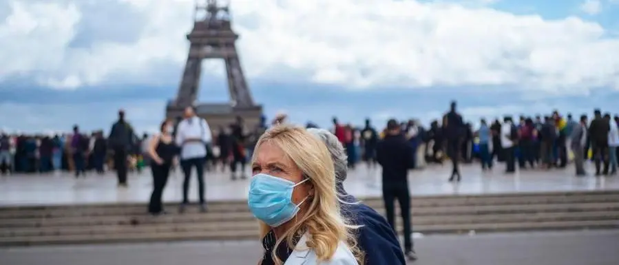 Il Covid non rallenta, Francia e Germania verso nuove strette