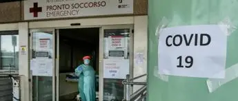 Computer può predire chi morirà di Covid: lo studio