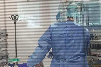 Coronavirus Puglia, 377 nuovi contagi e 23 morti: il bollettino