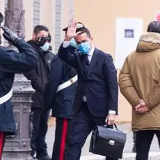 Governo, Di Maio: \"Voterò sì su Rousseau, mi fido di Beppe\"