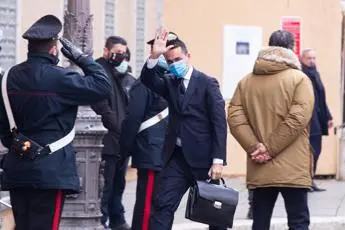 Governo, Di Maio: \"Voterò sì su Rousseau, mi fido di Beppe\"