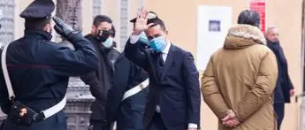 Governo, Di Maio: \"Voterò sì su Rousseau, mi fido di Beppe\"