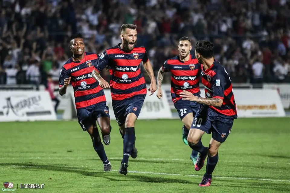 Precedenti, con la Reggina bilancio favorevole al Cosenza