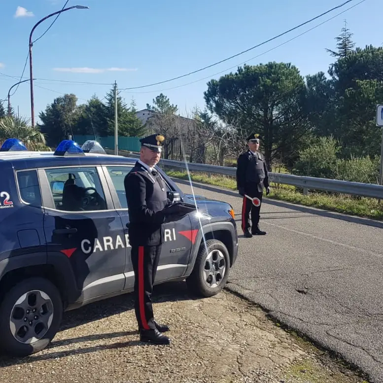Eroina e cocaina nei bicchieri del caffè: arrestato dai Carabinieri