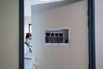 Vaccino Covid, Astrazeneca: \"Attenti a contraffazioni\"
