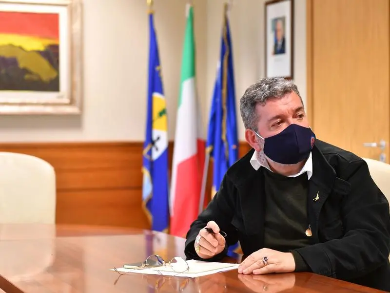 Rifiuti nel reggino, Spirlì: «Regione lavora per il ritorno alla normalità»