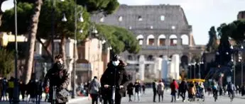 Covid Lazio, oggi 760 nuovi contagi e 34 morti. Roma sotto 400 casi