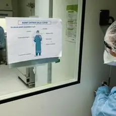 Covid Francia, oltre 25mila nuovi casi e 310 morti