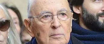 Governo Draghi, Napolitano: \"Non sarò in aula, sostengo scelta Mattarella\"