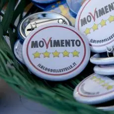 M5S, rabbia eletti per riunioni parallele deputati-senatori: \"Buffonata\"