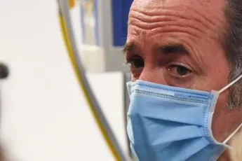 Zaia-Di Lorenzo, botta e risposta su vaccini e truffe