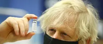 Covid Gb, Johnson: \"Riapriremo a tappe\"