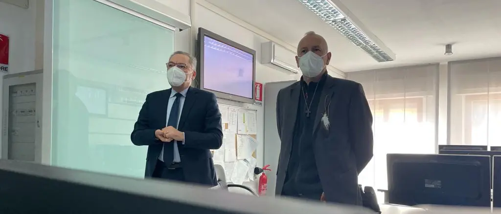 Assessore De Caprio in visita al Multirischi: potenziare Arpacal scelta obbligata per proteggere l'ambiente