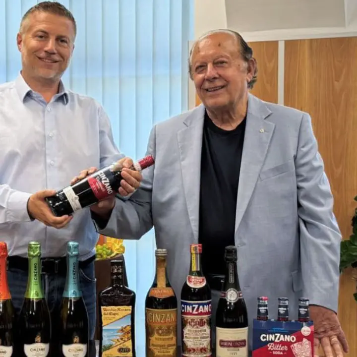 Il Gruppo Caffo acquisisce Cinzano: storico accordo dal valore di 100 milioni di euro