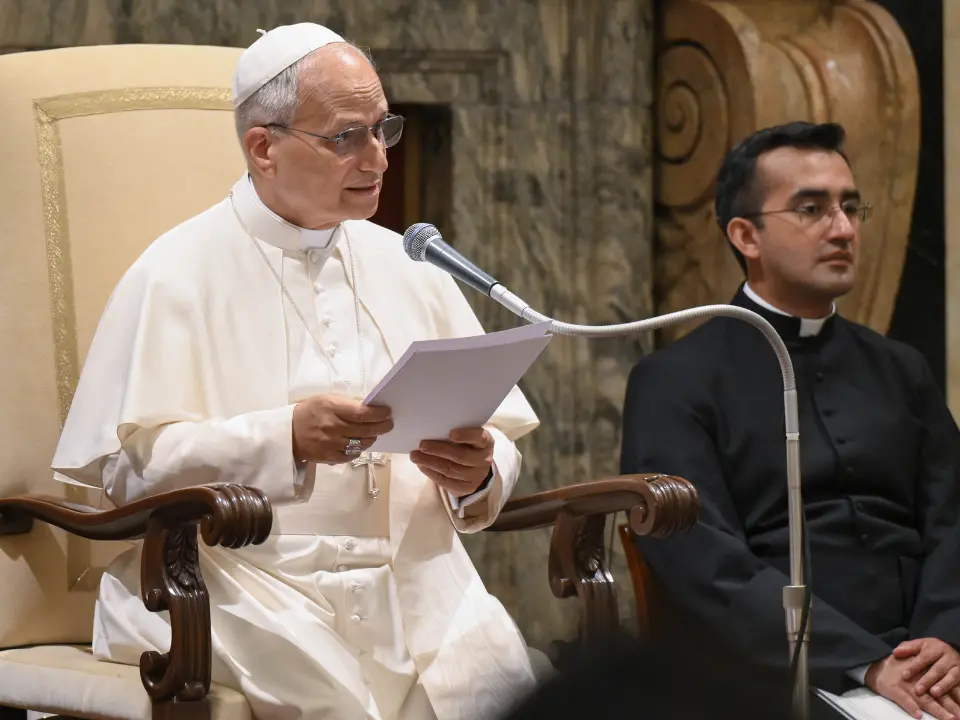 Papa Leone XIV: «No alle false propagande del riarmo». E su Gaza: «Carneficina di persone inermi»