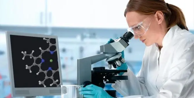 Tumori, oltre 10 milioni di morti l’anno ma quasi la metà si può evitare: fumo, virus e obesità i principali responsabili\n