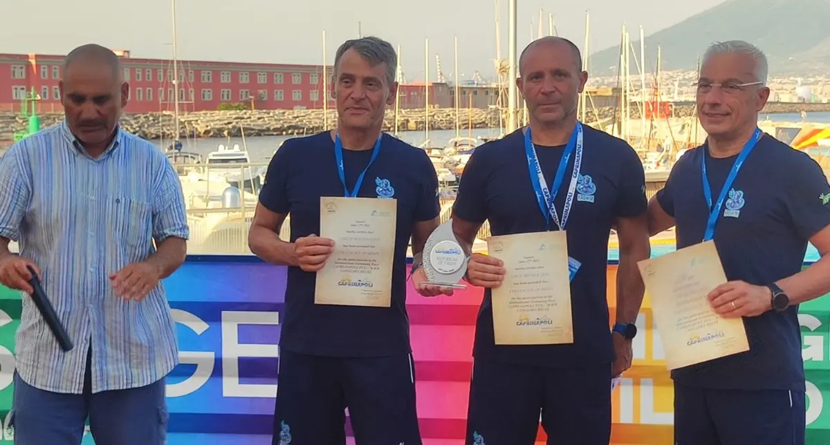 La Calabria conquista la Capri-Napoli: raffica di titoli open nella più antica maratona in acque libere\n
