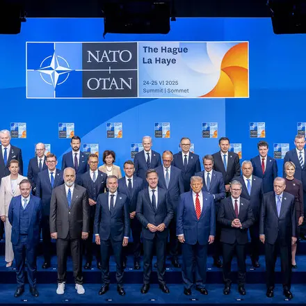Il vertice Nato può spiegarsi con due verbi: “amare” e “armare”\n
