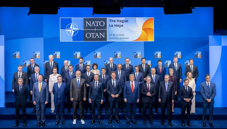 Il vertice Nato può spiegarsi con due verbi: “amare” e “armare”\n